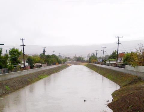Lower Silver Creek storm flows upstream of Jackson Ave.